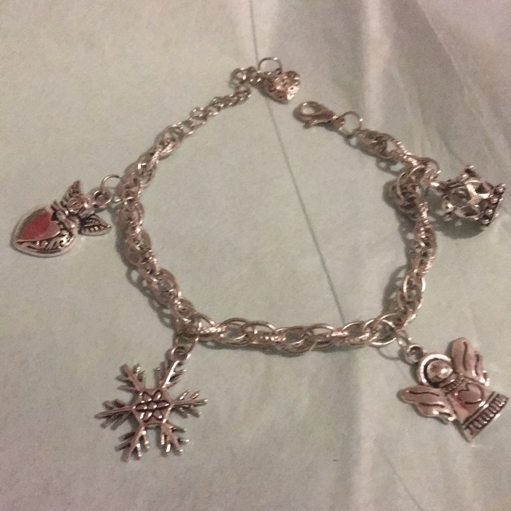Silver Tone Angels charm bracelet